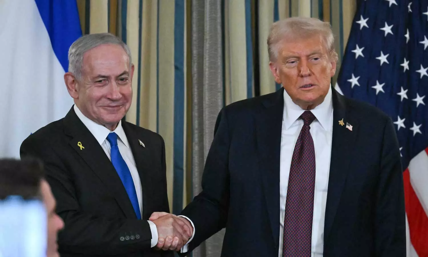 ട്രംപിന്റെ ഗസ്സ പദ്ധതിയിൽ ഹമാസ് നിലപാട് ഉറ്റുനോക്കി ലോകം; നാലുദിവസത്തിനുള്ളിൽ അനുകൂല തീരുമാനം ഉണ്ടാകണമെന്ന താക്കീതുമായി യുഎസ് ട്രംപിന്റെ ഗസ്സ പദ്ധതിയിൽ ഹമാസ് നിലപാട് ഉറ്റുനോക്കി ലോകം; നാലുദിവസത്തിനുള്ളിൽ അനുകൂല തീരുമാനം ഉണ്ടാകണമെന്ന താക്കീതുമായി യുഎസ്