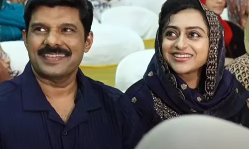 രണ്ടു പേരും അറിഞ്ഞില്ല,അത് അവസാന കാഴ്ചയായിരുന്നെന്ന്,ഇത് വാപ്പിച്ചി  ഉമ്മിച്ചിക്ക് പാടി കൊടുത്ത പാട്ടാണ്; വീഡിയോ പങ്കുവച്ച് നവാസിന്‍റെ മക്കൾ