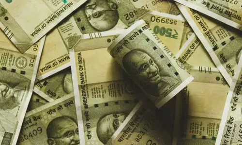 കേന്ദ്ര സർക്കാർ ജീവനക്കാരുടെ ക്ഷാമബത്ത മൂന്ന് ശതമാനം വർധിപ്പിച്ചു