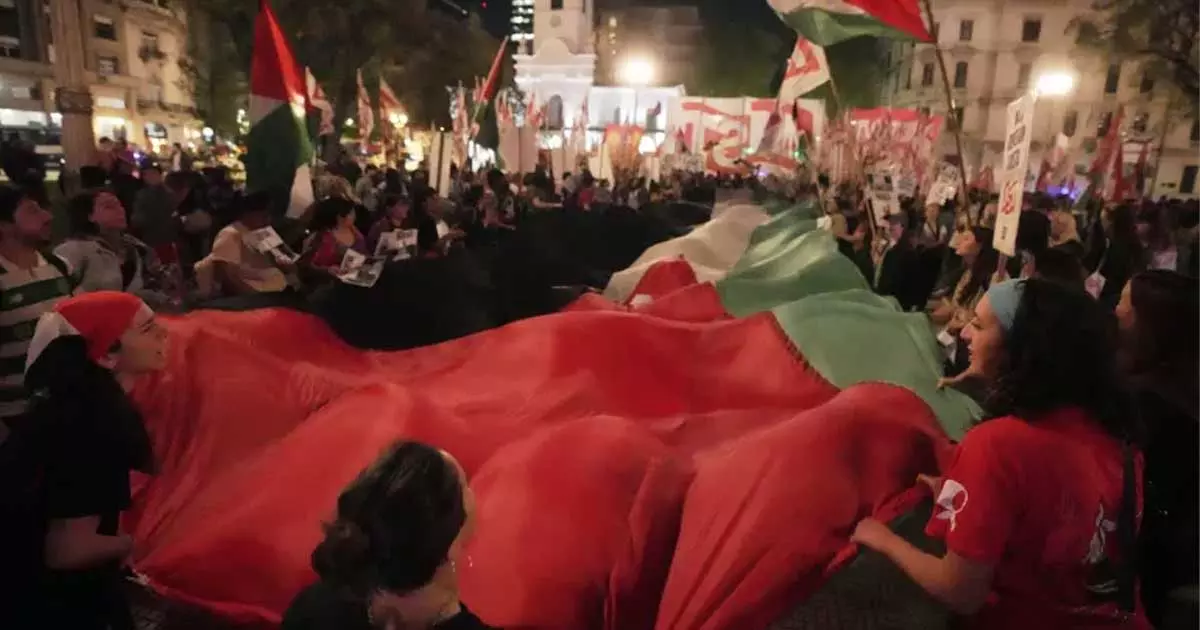 സുമൂദ് ഫ്ലോട്ടില്ലയ്ക്കെതിരായ ഇസ്രായേൽ ആക്രമണം;അർജന്റീനിയൻ തലസ്ഥാനത്ത് പ്രതിഷേധം