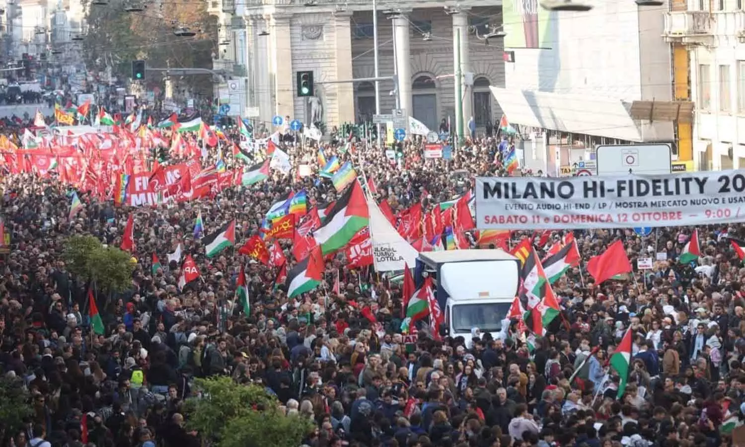 ഗസ്സ ഫ്‌ളോട്ടിലക്ക് ഐക്യദാർഢ്യം പ്രഖ്യപിച്ചുള്ള പൊതുപണിമുടക്കിൽ സ്തംഭിച്ച് ഇറ്റലി
