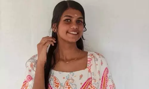 തൃശൂരിൽ കാറിടിച്ച് പരിക്കേറ്റ് ചികിത്സയിലായിരുന്ന 17കാരി മരിച്ചു