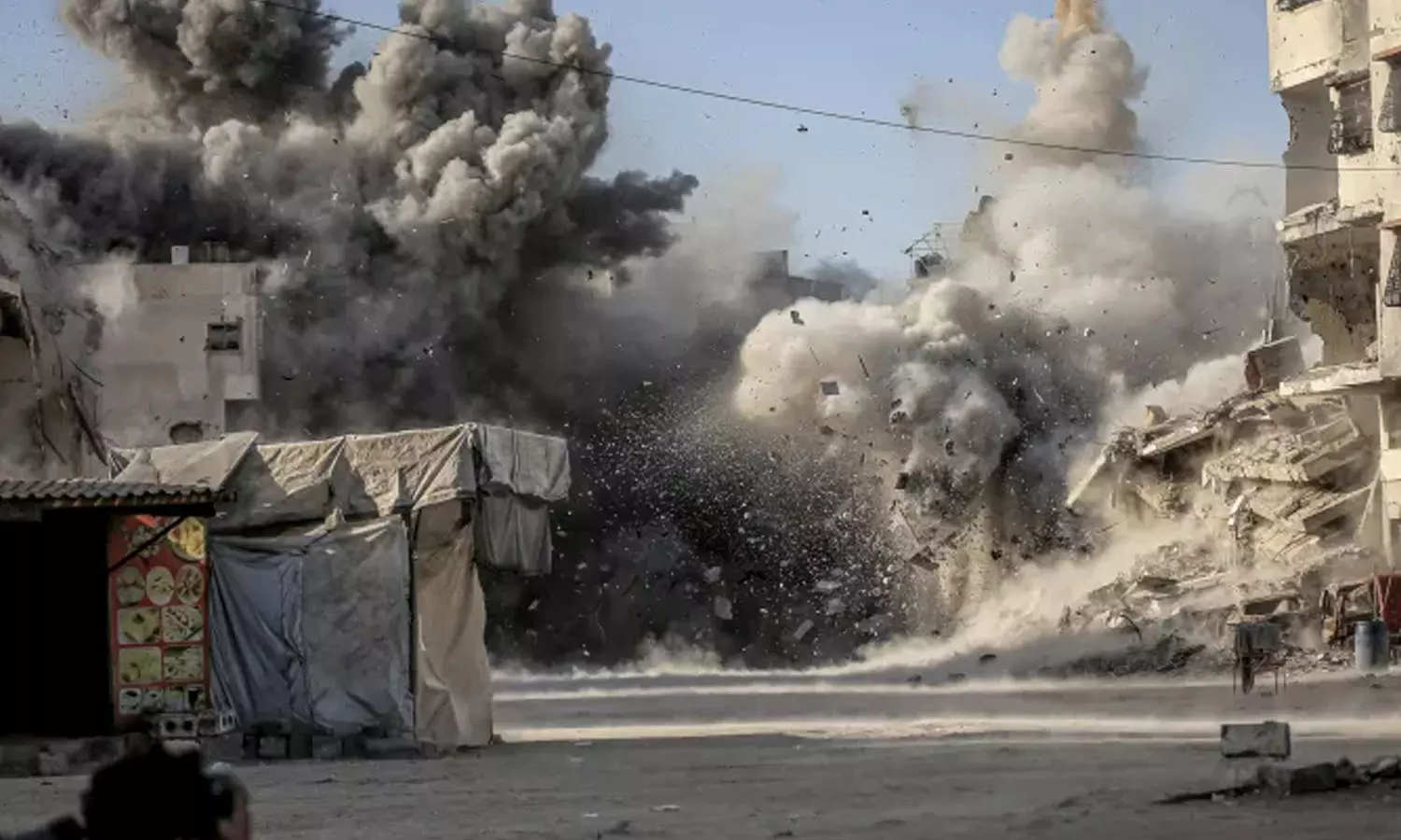 ബോംബാക്രമണം നിർത്താൻ ട്രംപിന്റെ നിർദേശമുണ്ടായിട്ടും ഇസ്രായേൽ ആക്രമണം; ഗസ്സയിൽ 20 പേർ കൊല്ലപ്പെട്ടു ബോംബാക്രമണം നിർത്താൻ ട്രംപിന്റെ നിർദേശമുണ്ടായിട്ടും ഇസ്രായേൽ ആക്രമണം; ഗസ്സയിൽ 20 പേർ കൊല്ലപ്പെട്ടു