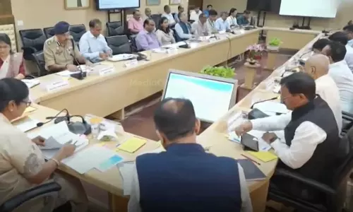 ഡല്‍ഹിയിലെ സര്‍ക്കാര്‍ സ്കൂളുകളില്‍ ആര്‍എസ്എസിനെക്കുറിച്ച് പഠിപ്പിക്കാൻ നീക്കം; പ്രതിഷേധവുമായി വിദ്യാർഥി സംഘടനകൾ