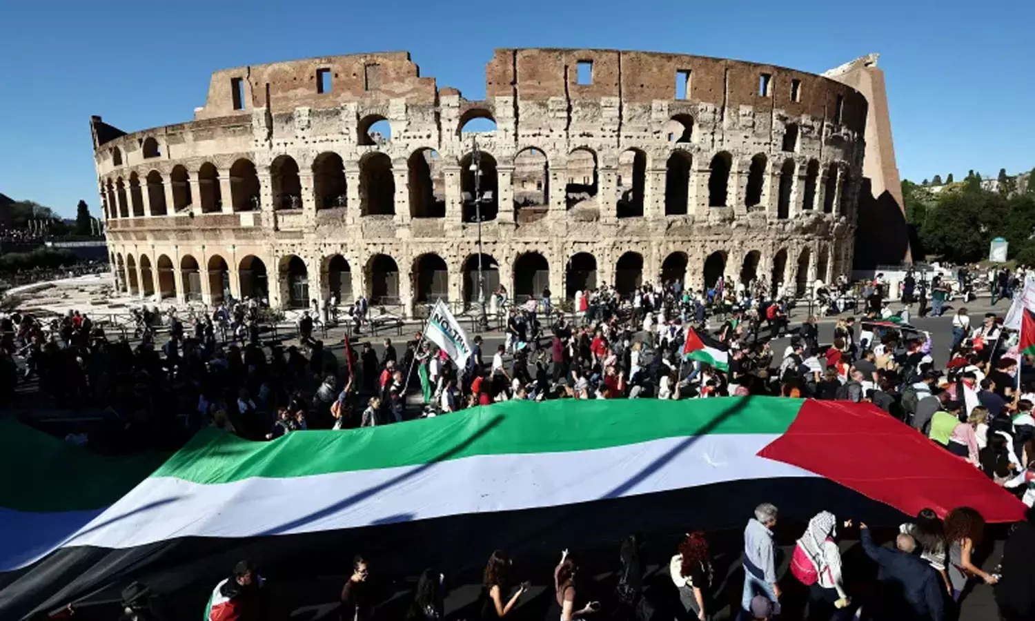 Gaza Solidarity protests held in Europe, more than 400 arrests made in London