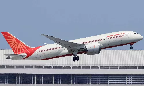 സാങ്കേതിക തകരാർ ; എയർ ഇന്ത്യ വിമാനം അടിയന്തര ലാൻഡിംഗ് നടത്തി