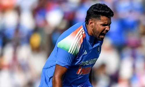 ഹർഷിത് റാണ എങ്ങനെ മൂന്ന് ഫോർമാറ്റിലും;  ചർച്ചകൾക്ക് ചൂടുപിടിക്കുന്നു