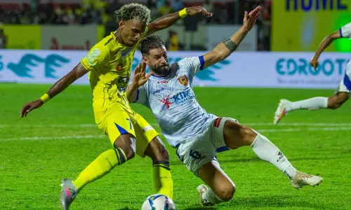 Kannur Warriors crush Thiruvananthapuram; Wins in Kerala Super League