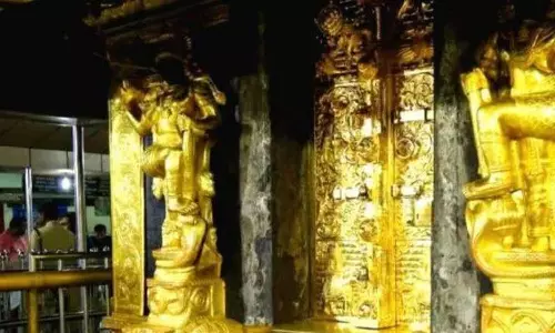 സ്വർണപ്പാളി വിവാദം; എസ്‌ഐടി അന്വേഷണം പ്രഖ്യാപിച്ച് ഹൈക്കോടതി