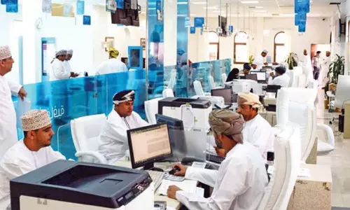 സ്വദേശിവത്കരണം ഊർജിതമാക്കി ഒമാൻ; വിദേശ സ്ഥാപനങ്ങൾ ഒരു ഒമാനി പൗരനെ നിർബന്ധമായും നിയമിക്കണം