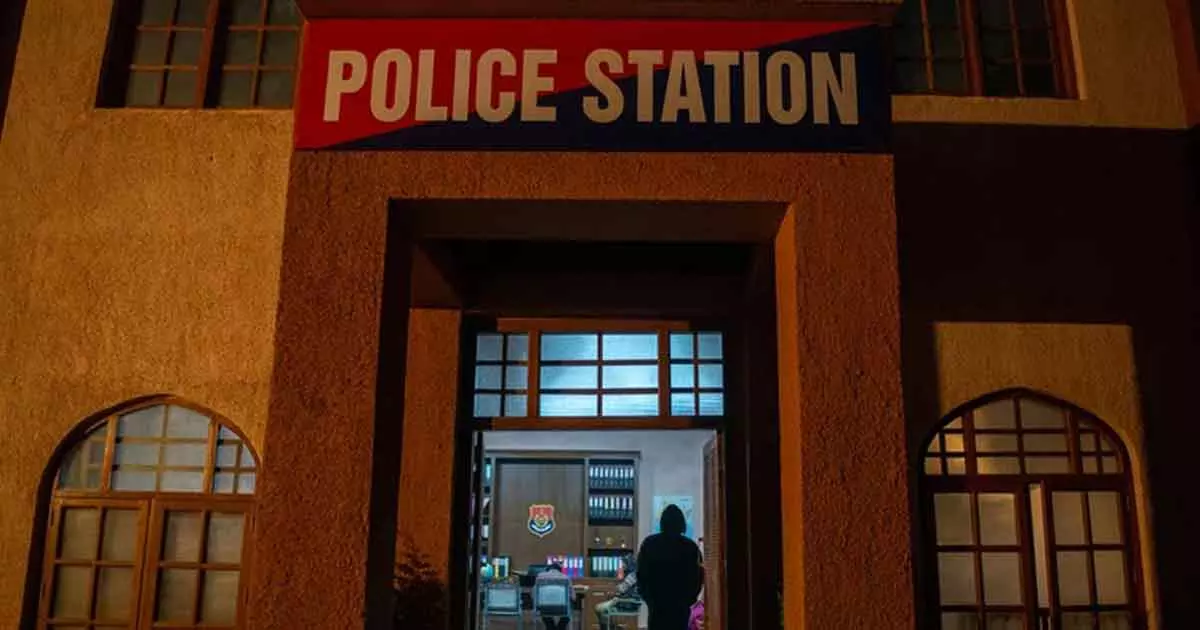 റായ്ബറേലിയിൽ ദലിത് യുവാവിന്റെ കൊലപാതകം; നാല് പേർ കൂടി അറസ്റ്റിൽ റായ്ബറേലിയിൽ ദലിത് യുവാവിന്റെ കൊലപാതകം; നാല് പേർ കൂടി അറസ്റ്റിൽ