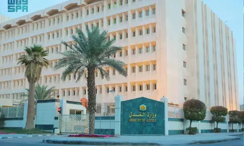 സൗദിയിൽ ശമ്പളം വൈകിയാൽ സ്പോൺസർഷിപ്പ് മാറാനുള്ള നിയമം പ്രാബല്യത്തിലേക്ക് സൗദിയിൽ ശമ്പളം വൈകിയാൽ സ്പോൺസർഷിപ്പ് മാറാനുള്ള നിയമം പ്രാബല്യത്തിലേക്ക്