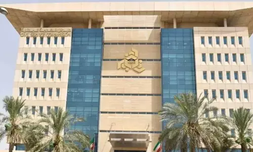 കുവൈത്തിൽ പൗരത്വം റദ്ദാക്കിയവർക്ക് സർക്കാർ ജോലിയിൽ തുടരാനാകില്ല