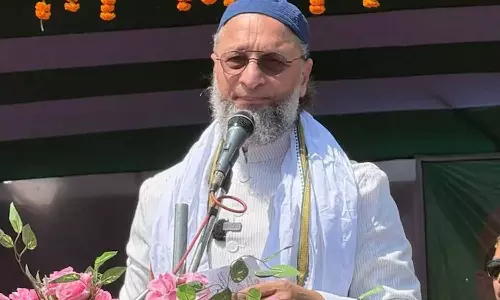 രാകേഷിന് പകരം ആസാദ് എന്ന പേരായിരുന്നുവെങ്കിൽ; ചീഫ് ജസ്റ്റിസിന് നേരെയുള്ള അതിക്രമത്തിൽ ഉവൈസി