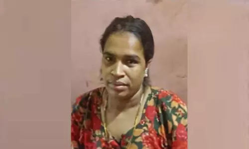 മംഗളൂരുവില്‍ കുന്നിടിഞ്ഞ് മക്കളും കാലുകളും പോയ അശ്വിനി തെളിവെടുപ്പിനെത്തി;  അന്വേഷണ ഉദ്യോഗസ്ഥനെ കാത്തിരുന്ന് മടങ്ങി