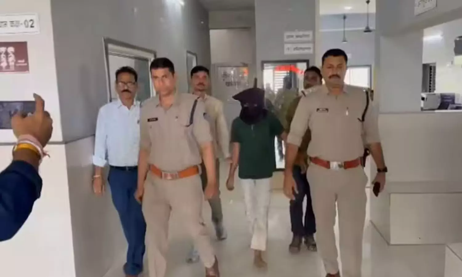 Man molests womans body at morgue in Madhya Pradesh, latest national news,