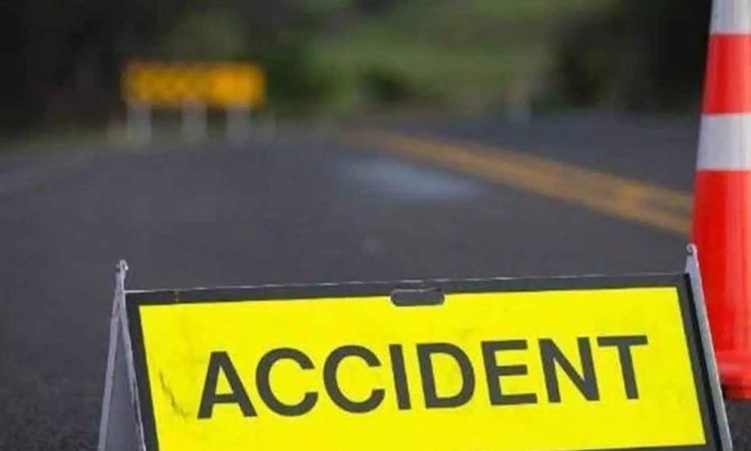 കോഴിക്കോട് വടകരയിൽ സ്കൂട്ടറിൽ നിന്ന് വീണ് യുവതി മരിച്ചു