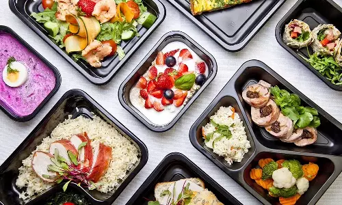 black plastic food containers, black plastic box,health,Toxic chemicals,Black plastic containers, food delivery,cancer,black plastic containerscancer