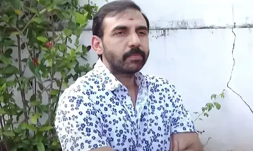 സ്‌പോൺസർ ഉണ്ണികൃഷ്ണൻ പോറ്റി ഒന്നാം പ്രതി; സ്വർണക്കൊള്ളയിൽ കേസെടുത്ത് അന്വേഷണ സംഘം