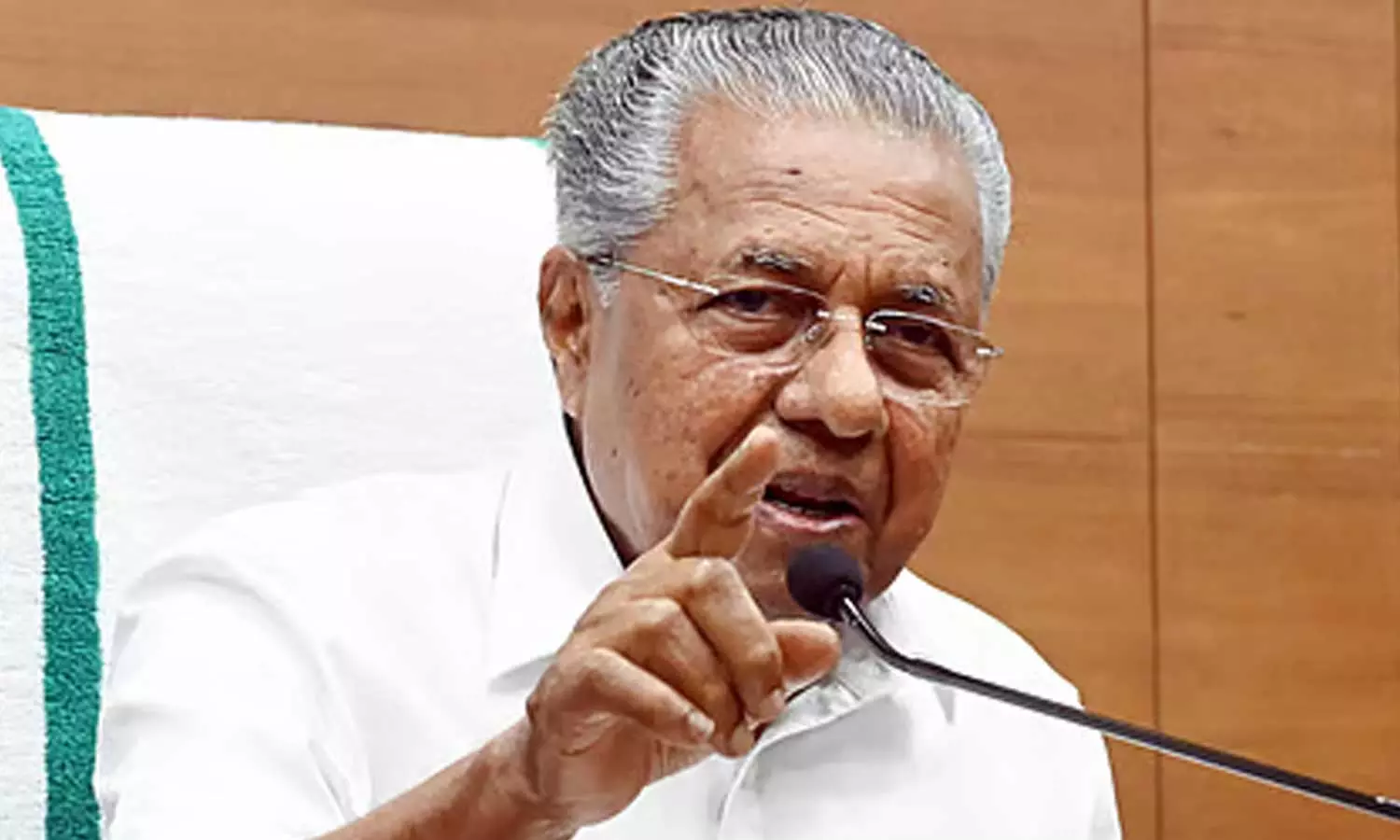 മുഖ്യമന്ത്രിയുടെ സൗദി സന്ദർശനം മാറ്റി; കേന്ദ്രാനുമതി ലഭിച്ചില്ലെന്ന് സൂചന മുഖ്യമന്ത്രിയുടെ സൗദി സന്ദർശനം മാറ്റി; കേന്ദ്രാനുമതി ലഭിച്ചില്ലെന്ന് സൂചന