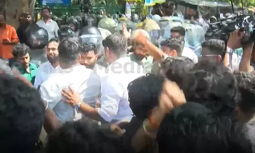 ശബരിമല സ്വർണക്കൊള്ള; യൂത്ത് കോൺഗ്രസ് മാർച്ചിൽ സംഘർഷം