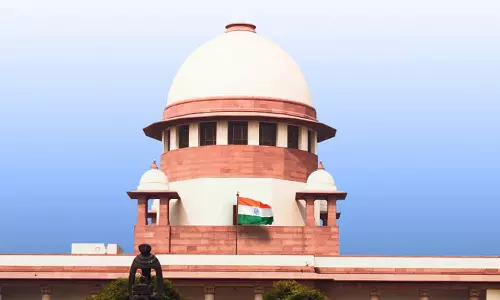 തമിഴ്നാട് സർക്കാറിന് തിരിച്ചടി; കരൂർ ദുരന്തത്തിലെ ജുഡീഷ്യൽ അന്വേഷണം സുപ്രീംകോടതി തടഞ്ഞു