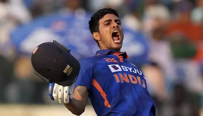 ഇത്ര വിമര്‍ശനങ്ങള്‍ ഗിൽ  അര്‍ഹിക്കുന്നുണ്ടോ  ; കണക്കുകൾ മറുപടി പറയും