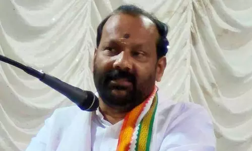 കുട്ടനാട് സീറ്റ് വിട്ടുകിട്ടണമെന്ന ആവശ്യവുമായി കോൺഗ്രസ് നേതാക്കൾ; ആരെയെങ്കിലും വെച്ച് തന്നാൽ അവരെ ചുമക്കാനുള്ളവരല്ല തങ്ങൾ- അനിൽ ബോസ്