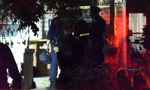 ന്യൂയോര്‍ക്കില്‍ അമ്മയുടെ ആൺസുഹൃത്തിനെ തലയറുത്ത് കൊലപ്പെടുത്തി മകൻ, തലച്ചോറ് സ്പൂൺ കൊണ്ട് നീക്കി