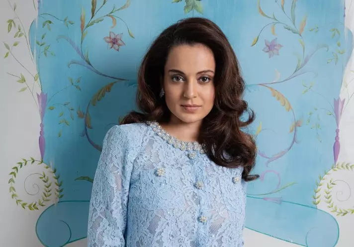 ഷാരൂഖിനെപ്പോലെ കോൺവെന്റിലല്ല പഠിച്ചത്, ഒരു കുഗ്രാമത്തിൽ നിന്നെത്തിയാണ് ഈ വിജയമൊക്കെ നേടിയത്; കങ്കണ റണൗട്ട് ഷാരൂഖിനെപ്പോലെ കോൺവെന്റിലല്ല പഠിച്ചത്, ഒരു കുഗ്രാമത്തിൽ നിന്നെത്തിയാണ് ഈ വിജയമൊക്കെ നേടിയത്; കങ്കണ റണൗട്ട്