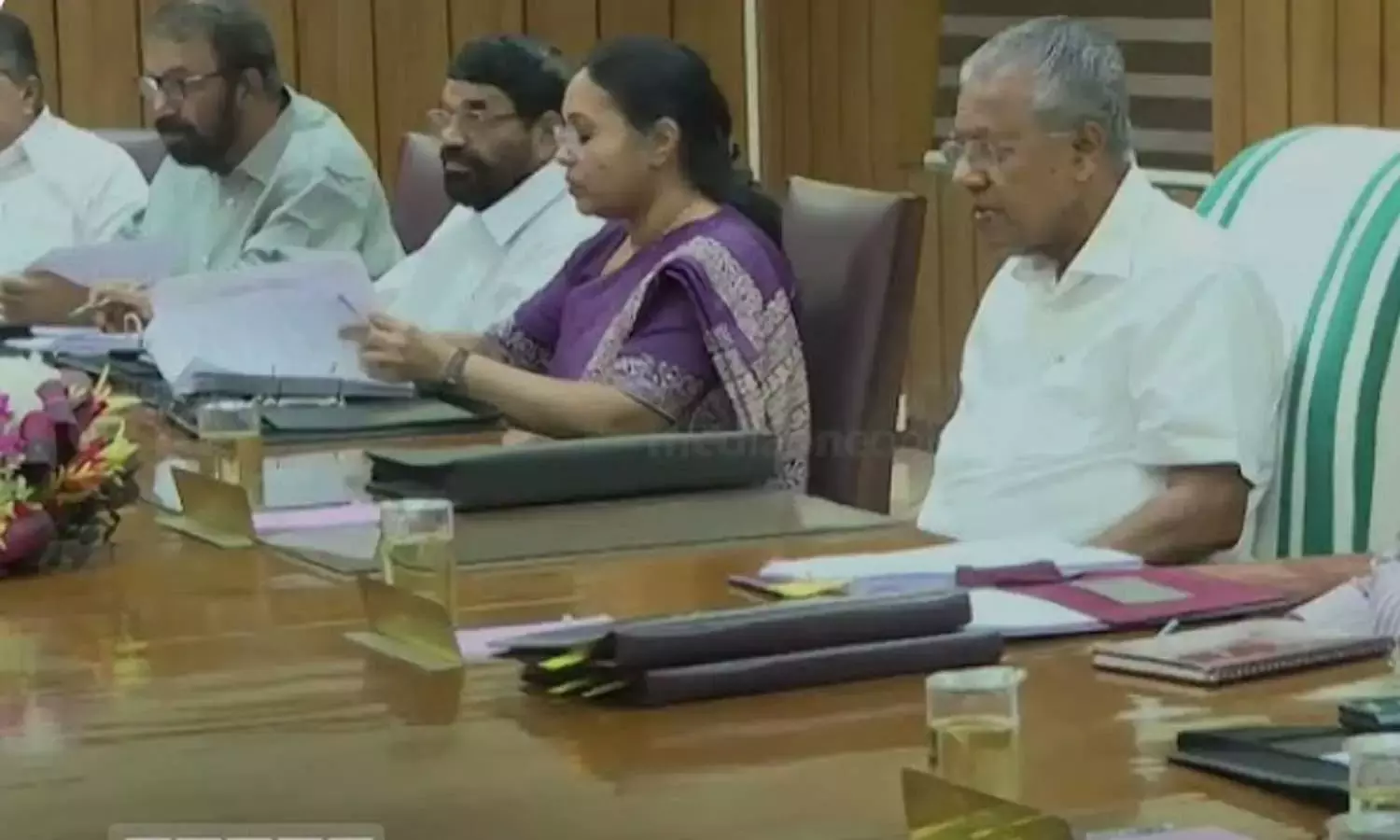 കെട്ടിടങ്ങളുടെ വിസ്തൃതി പരിഗണിക്കാതെ വനഭൂമിയിൽ പട്ടയം അനുവദിക്കും; മന്ത്രിസഭായോഗ തീരുമാനങ്ങള് കെട്ടിടങ്ങളുടെ വിസ്തൃതി പരിഗണിക്കാതെ വനഭൂമിയിൽ പട്ടയം അനുവദിക്കും; മന്ത്രിസഭായോഗ തീരുമാനങ്ങള്