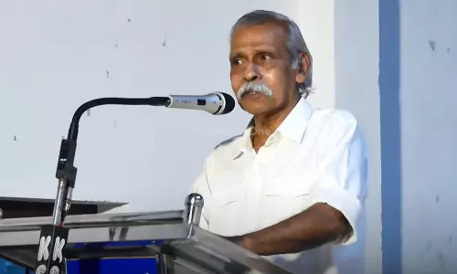 മകനെക്കുറിച്ചുള്ള മുഖ്യമന്ത്രിയുടെ പരാമര്‍ശം ഡിവൈഎഫ്ഐക്കാരെയും  എസ്എഫ്‌ഐക്കാരെയും അവഗണിക്കുന്നത്; കൽപ്പറ്റ നാരായണൻ