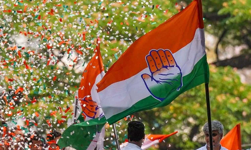 എറണാകുളത്ത് വോട്ട് ചോരി ആരോപണവുമായി കോൺഗ്രസ്