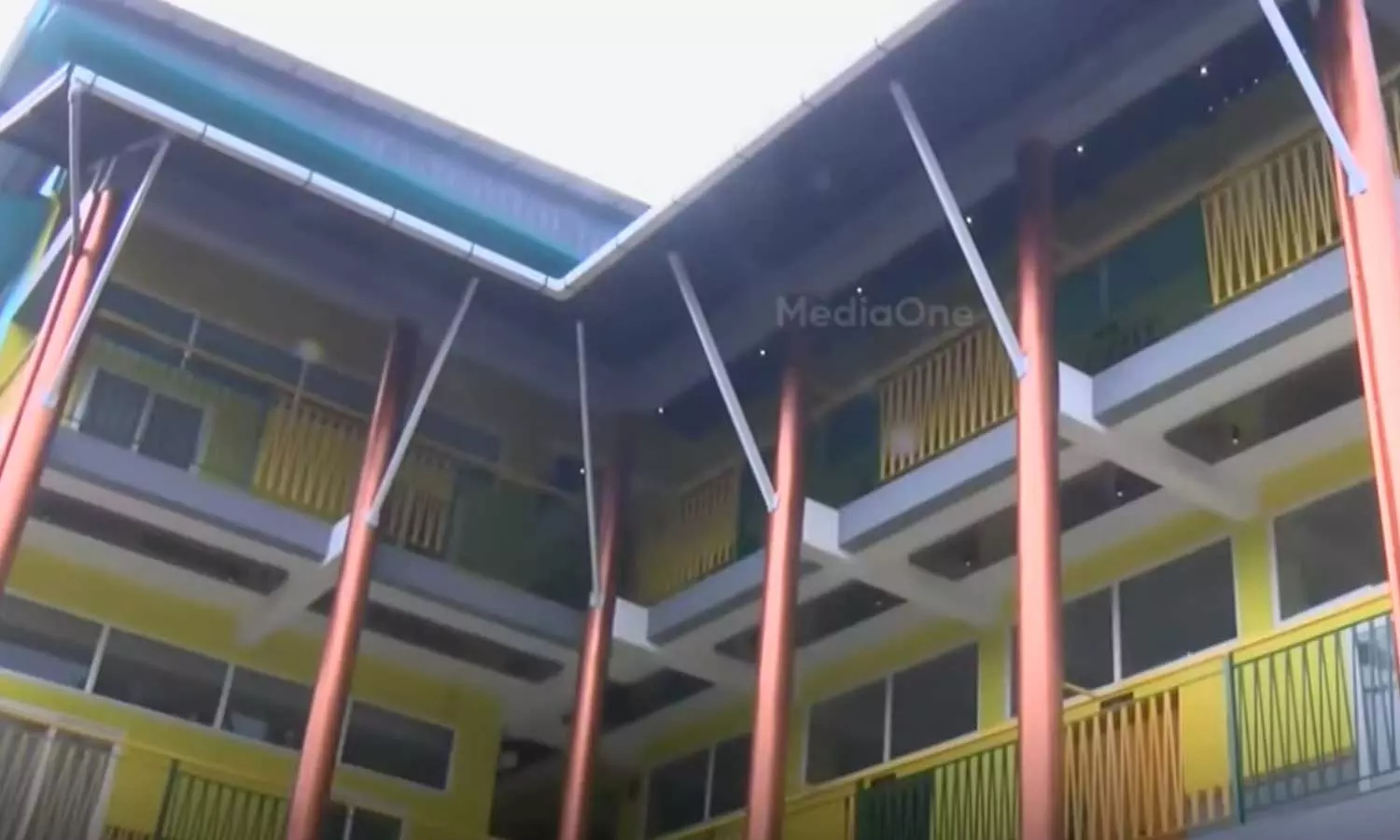 മുഴുവൻ ക്ലാസ് മുറികളിലും എസി; മലപ്പുറം ജിഎംഎൽപി സ്കൂൾ ഉദ്ഘാടനത്തിനായൊരുങ്ങി മുഴുവൻ ക്ലാസ് മുറികളിലും എസി; മലപ്പുറം ജിഎംഎൽപി സ്കൂൾ ഉദ്ഘാടനത്തിനായൊരുങ്ങി