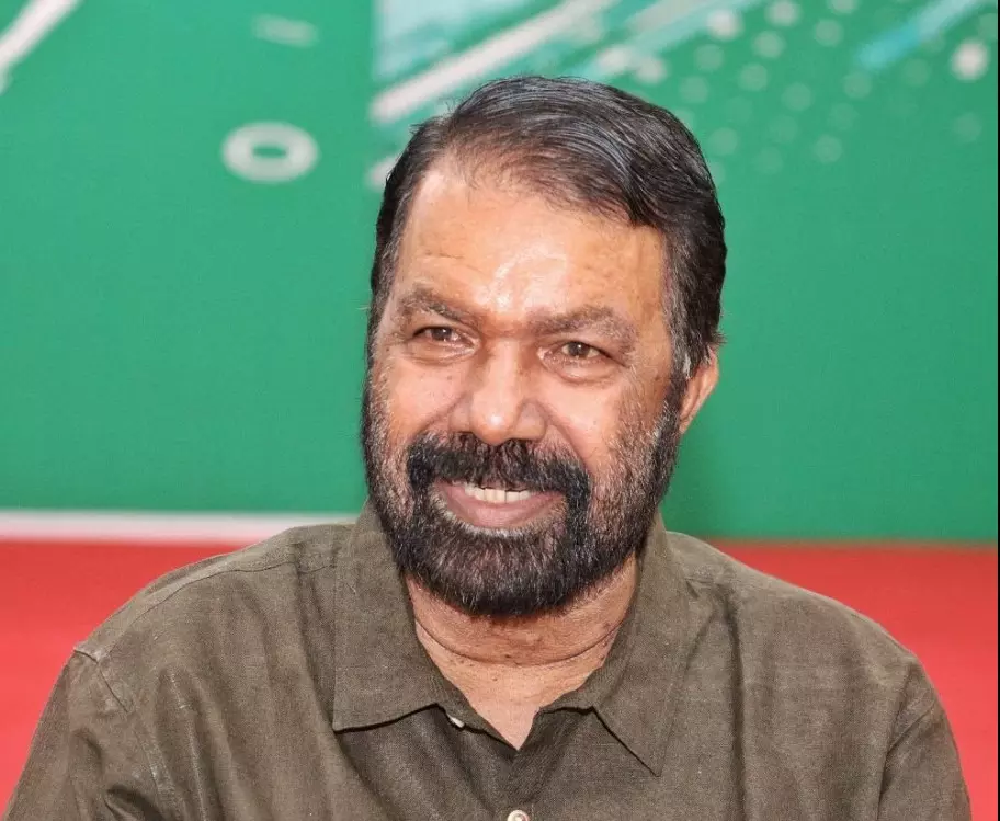 ഹിജാബ് വിവാദം; രാഷ്ട്രീയ ലക്ഷ്യത്തോടെയാണ് സ്കൂൾ മാനേജ്മെന്‍റും  പിടിഎയും പ്രതികരിച്ചതെന്ന് വി.ശിവൻകുട്ടി