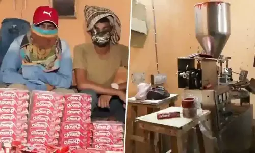 25,000 വ്യാജ ക്ലോസപ്പ് ടൂത്ത് പേസ്റ്റ് ട്യൂബുകള്‍ പിടിച്ചെടുത്തു; വ്യാജ ഉത്പന്നങ്ങള്‍ നിര്‍മിക്കുന്ന വന്‍ സംഘം പിടിയില്‍