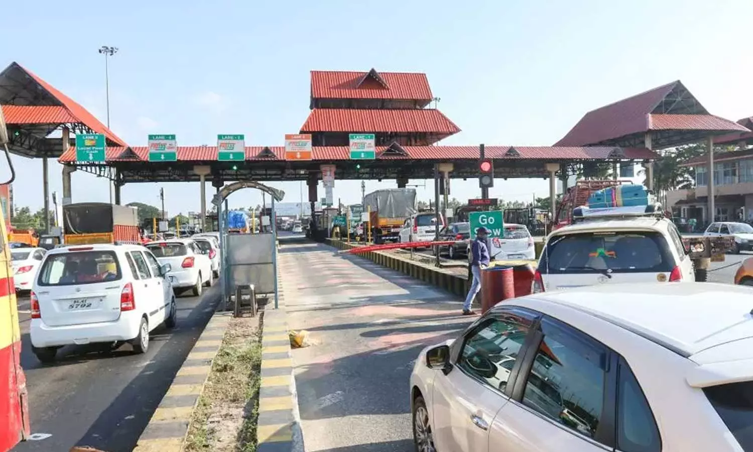 Permission granted to collect toll in Paliyekkara with conditions Permission granted to collect toll in Paliyekkara with conditions