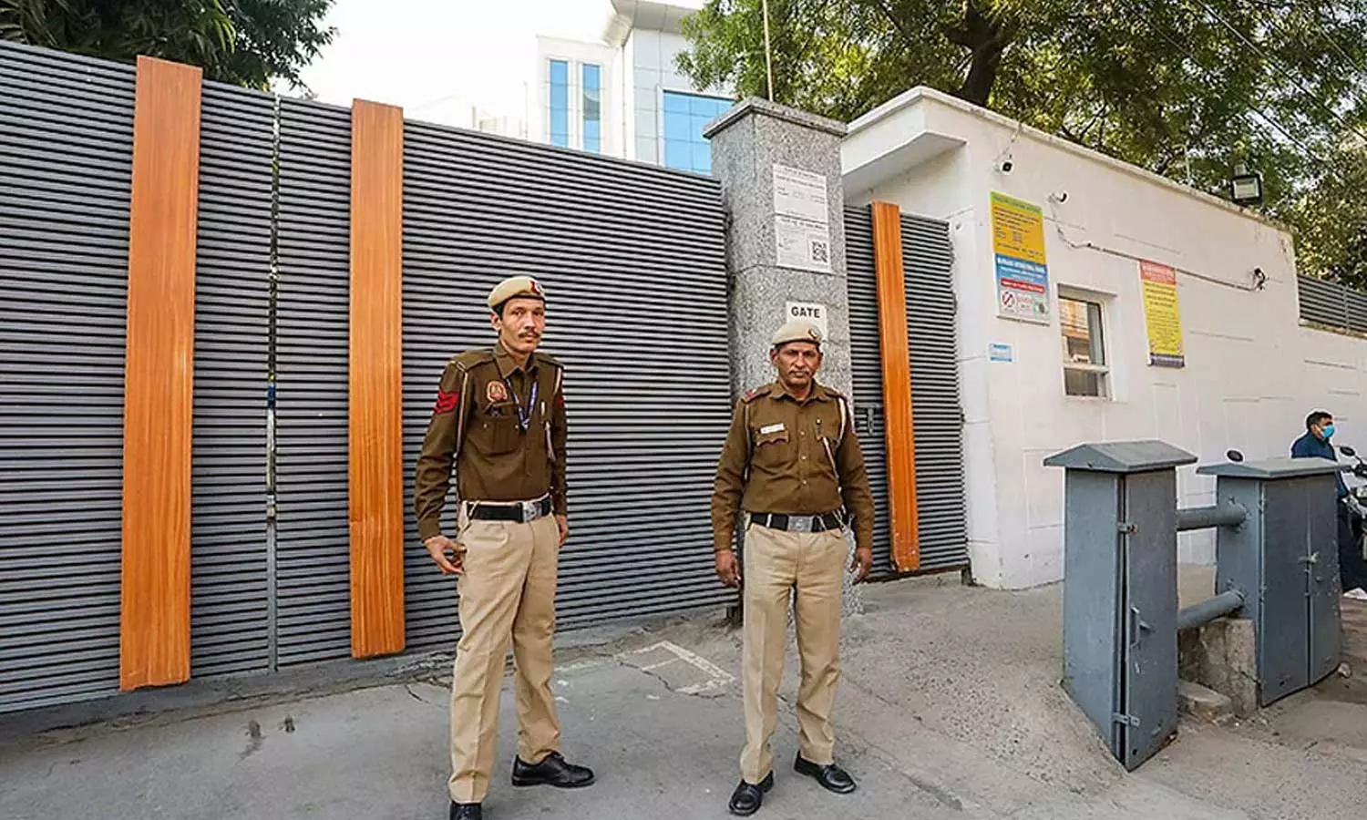 പരീക്ഷ ഒഴിവാക്കാൻ സ്കൂളിലേക്ക് വ്യാജ ബോംബ് ഭീഷണി; അഞ്ചാം ക്ലാസുകാരൻ പിടിയിൽ