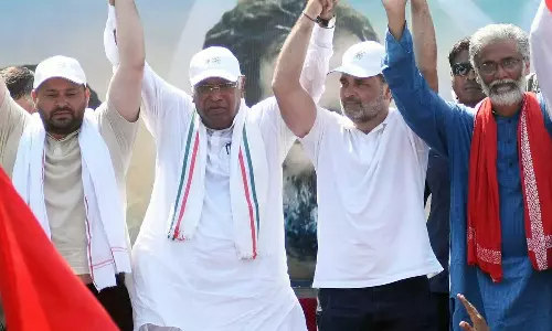 MahaGathbandhan in crisis and Congress releases candidate list in Bihar elections