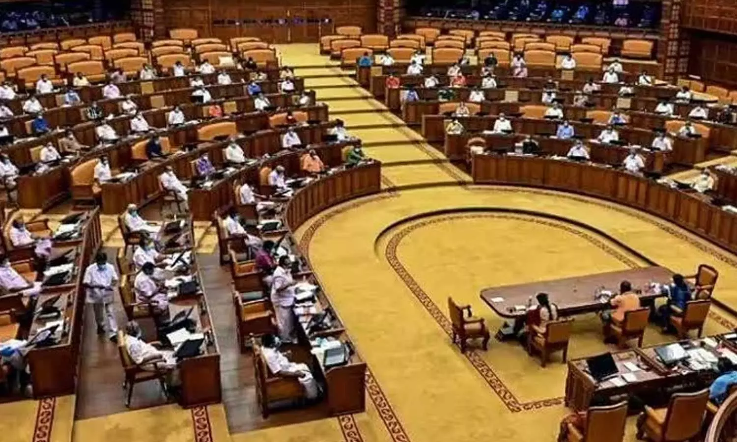 നവംബർ ഒന്നിലെ നിയമസഭാ സമ്മേളനം; എതിർപ്പുമായി പ്രതിപക്ഷം