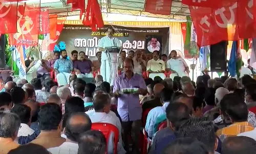 കെഎസ്ഇബി ജീവനക്കാർ പണിമുടക്കിലേക്ക്; അനിശ്ചിതകാല സമരം തുടങ്ങി സിഐടിയു ഉൾപ്പെട്ട സംയുക്ത സമിതി