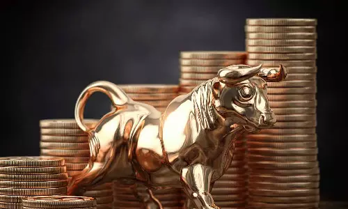 സ്വർണവിലയിലെ കുതിച്ചുചാട്ടം വലിയ മുന്നറിയിപ്പെന്ന് സാമ്പത്തിക വിദഗ്ധൻ പീറ്റർ ഷിഫ്