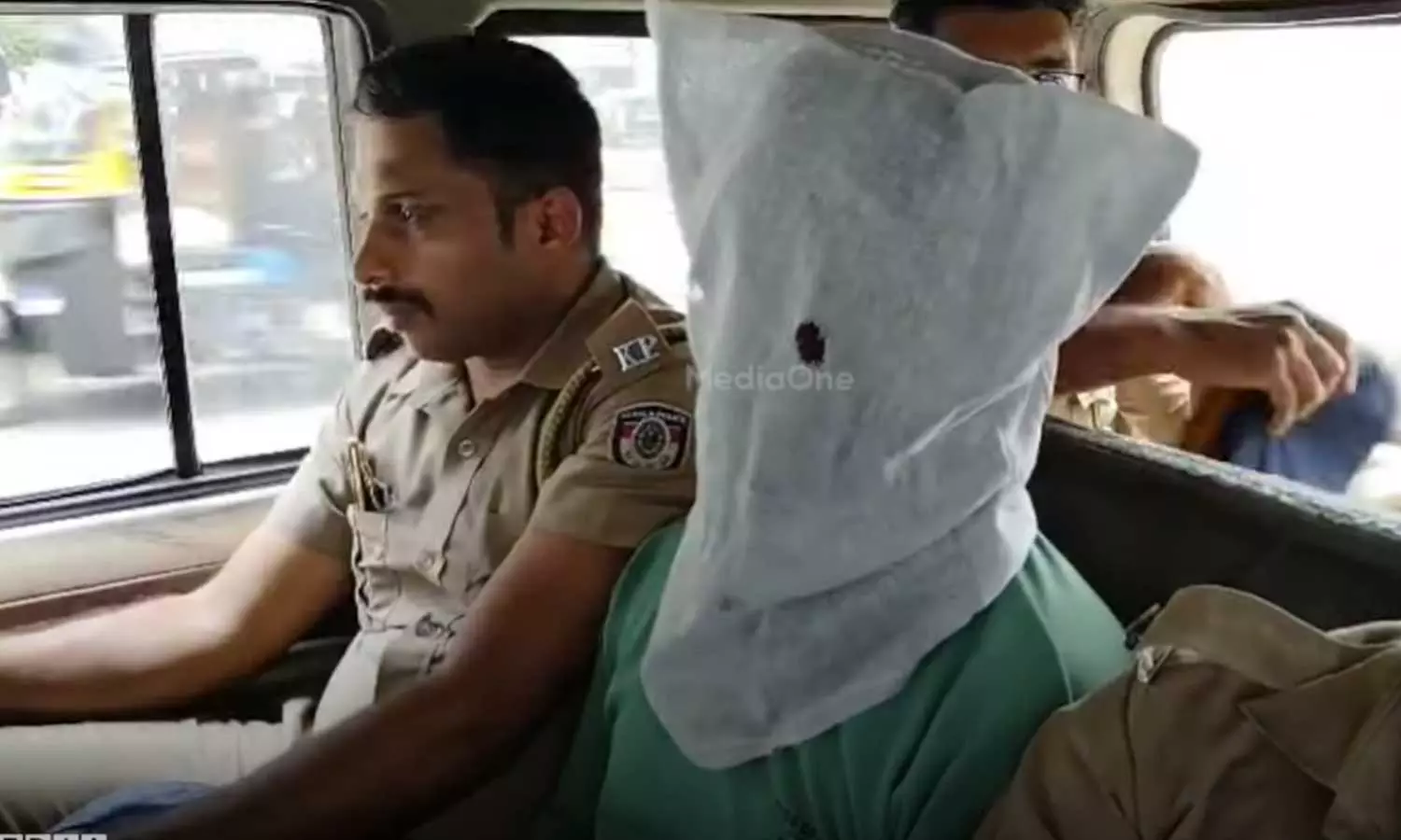 കഴക്കൂട്ടം പീഡനക്കേസ്: പ്രതിയെ തിരിച്ചറിഞ്ഞ് അതിജീവിത;  തെരുവിൽ ഉറങ്ങുന്ന സ്ത്രീകളെ ഉപദ്രവിക്കുന്നത്  സ്ഥിരം രീതിയെന്ന് പൊലീസ്