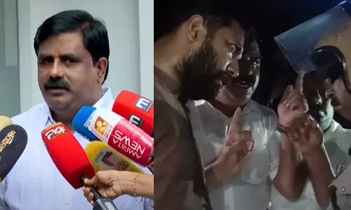 പേരാമ്പ്ര സംഘർഷം: ഡിവൈഎസ്പിമാരുടെ സ്ഥലം മാറ്റം കണ്ണിൽ പൊടിയിടാൻ; കോണ്ഗ്രസ് പേരാമ്പ്ര സംഘർഷം: ഡിവൈഎസ്പിമാരുടെ സ്ഥലം മാറ്റം കണ്ണിൽ പൊടിയിടാൻ; കോണ്ഗ്രസ്