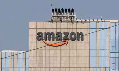 പെർപ്ലക്‌സിറ്റി മുതൽ ആമസോൺ വരെ; എല്ലാവരും കൂടി പണി നിർത്തിയാൽ, സൈബർ ലോകത്ത് അമ്പരപ്പ്