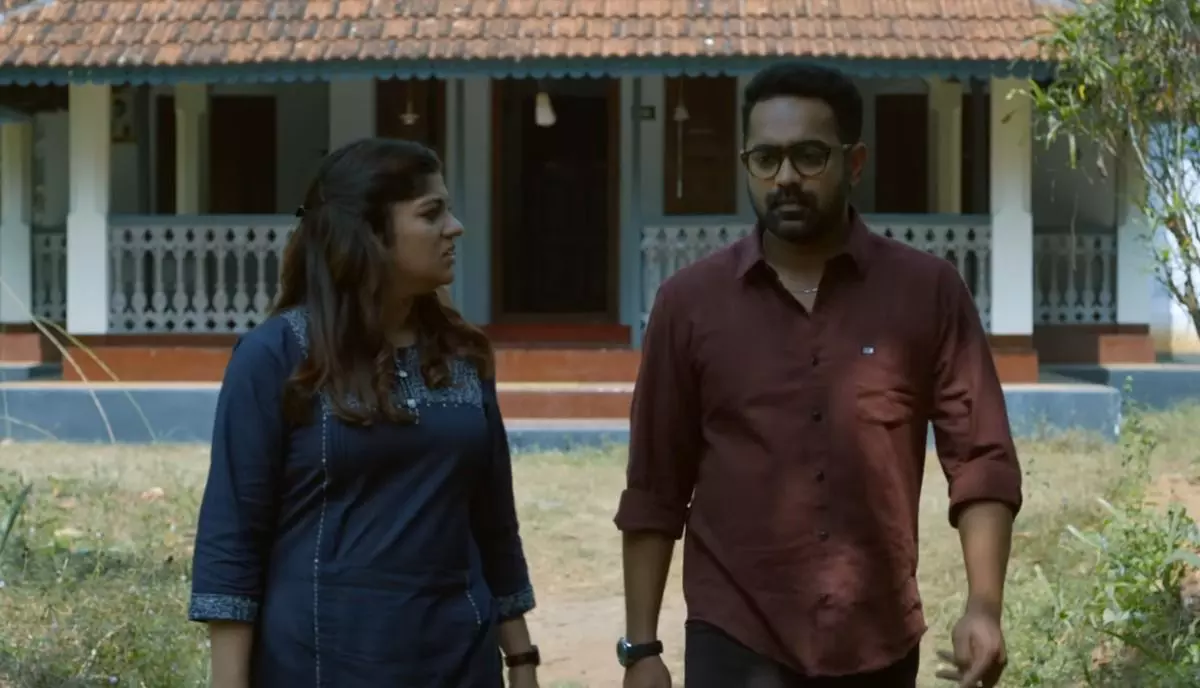 അടുത്ത ട്വിസ്റ്റ്...ദേ വീണ്ടും ട്വിസ്റ്റ്; ഒടിടി റിലീസിന് പിന്നാലെ ആസിഫലി ചിത്രം മിറാഷിന് ട്രോളോട് ട്രോൾ അടുത്ത ട്വിസ്റ്റ്...ദേ വീണ്ടും ട്വിസ്റ്റ്; ഒടിടി റിലീസിന് പിന്നാലെ ആസിഫലി ചിത്രം മിറാഷിന് ട്രോളോട് ട്രോൾ