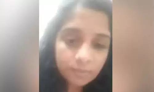 കാസർകോട് ഉദുമയിൽ സിപിഎം നേതാവ് മകളെ വീട്ടിൽ പൂട്ടിയിട്ട് പീഡിപ്പിക്കുന്നതായി പരാതി