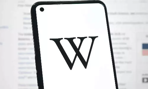 വിക്കിപീഡിയയെ ആർക്കും വേണ്ടേ?  സന്ദർശകരുടെ എണ്ണം കുറയുന്നു