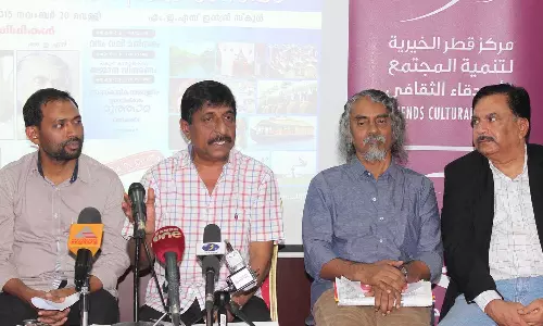 ഞാനൊരു താരമല്ലെങ്കിലും പല താരങ്ങളും, താരങ്ങൾ ആവുന്നതിനു മുൻപ് എന്റെ സുഹൃത്തുക്കൾ ആയിരുന്നു ഞാനൊരു താരമല്ലെങ്കിലും പല താരങ്ങളും, താരങ്ങൾ ആവുന്നതിനു മുൻപ് എന്റെ സുഹൃത്തുക്കൾ ആയിരുന്നു