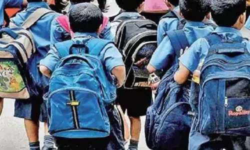 കനത്ത മഴ: മലപ്പുറം, പാലക്കാട് ജില്ലകളിലെ വിദ്യാഭ്യാസ സ്ഥാപനങ്ങൾക്ക് നാളെ അവധി